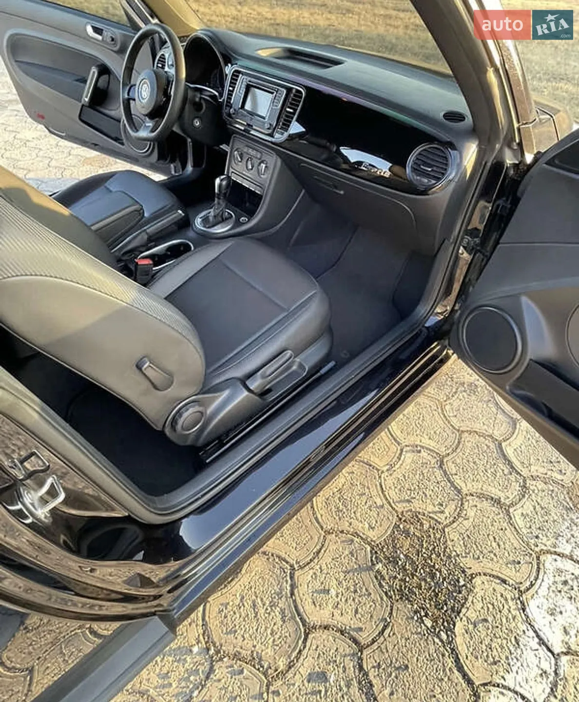 2017 Volkswagen Beetle - мініатюра 9