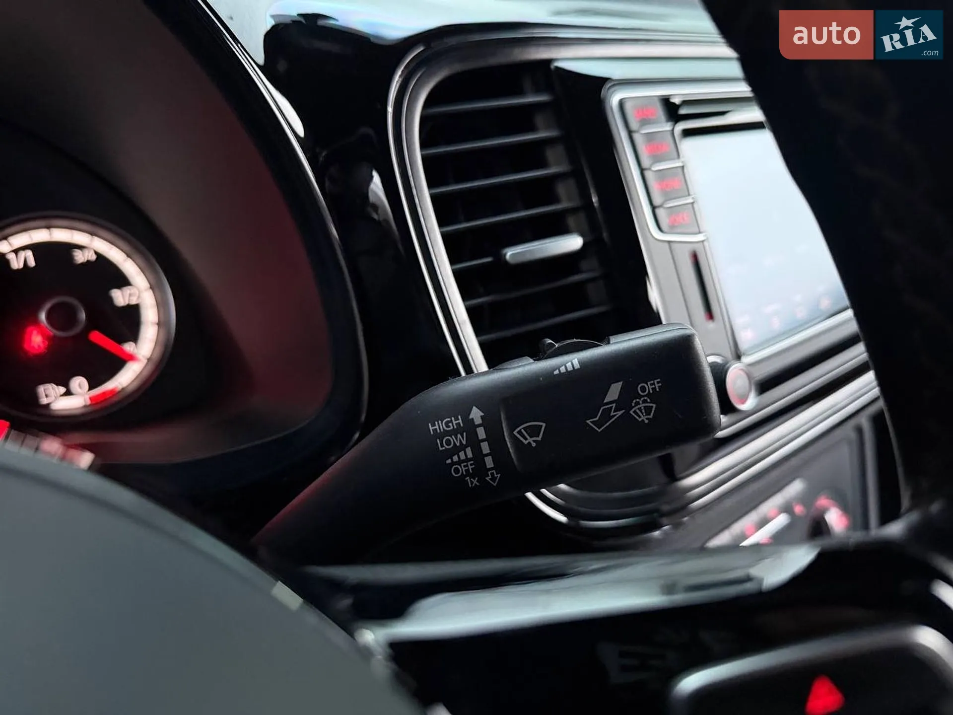 2016 Volkswagen Beetle - мініатюра 17