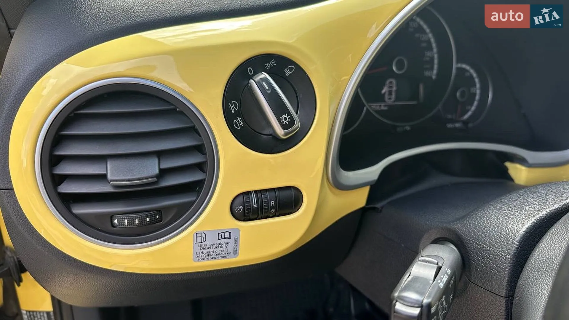 2013 Volkswagen Beetle - мініатюра 13