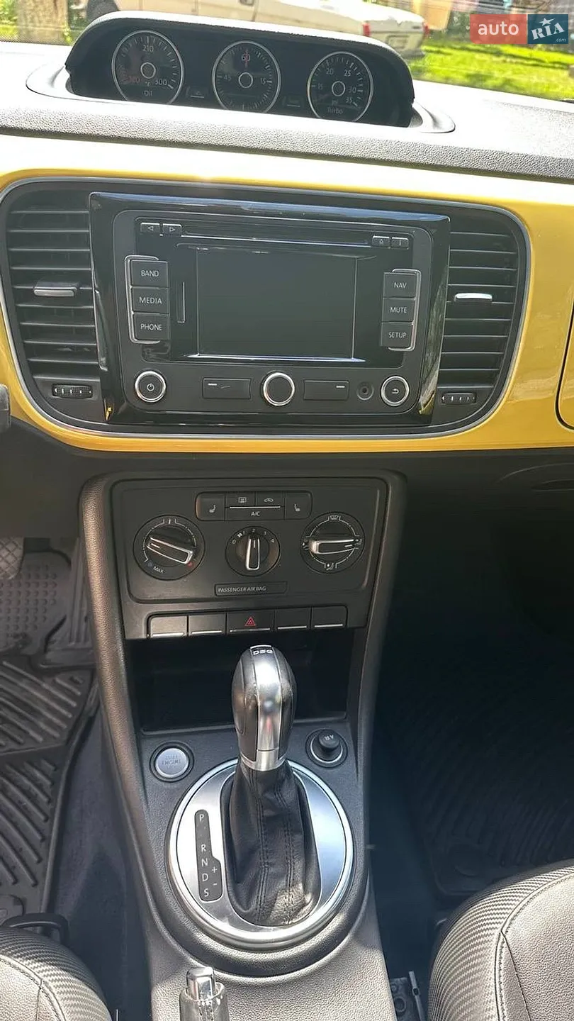 2013 Volkswagen Beetle - мініатюра 17