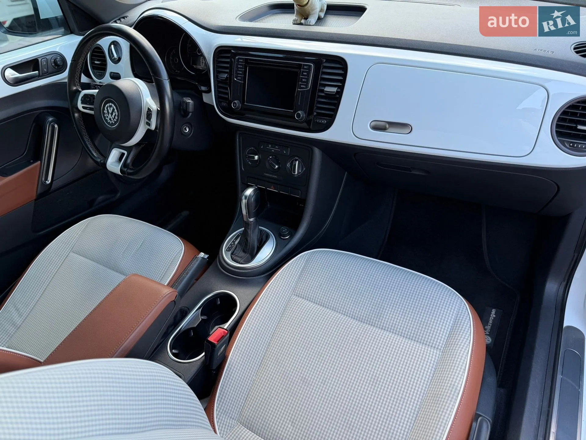 2017 Volkswagen Beetle - мініатюра 17
