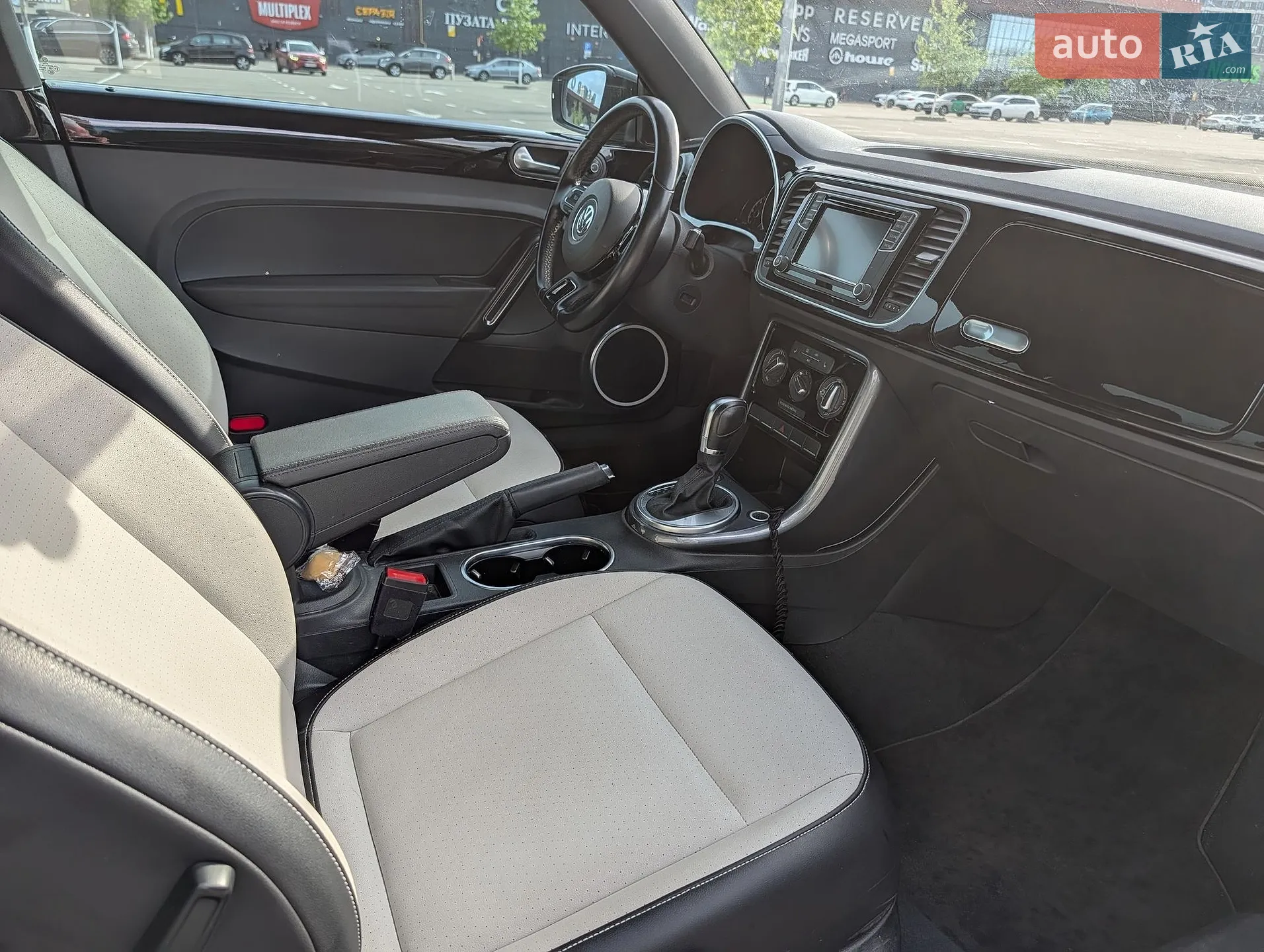 2017 Volkswagen Beetle - мініатюра 12