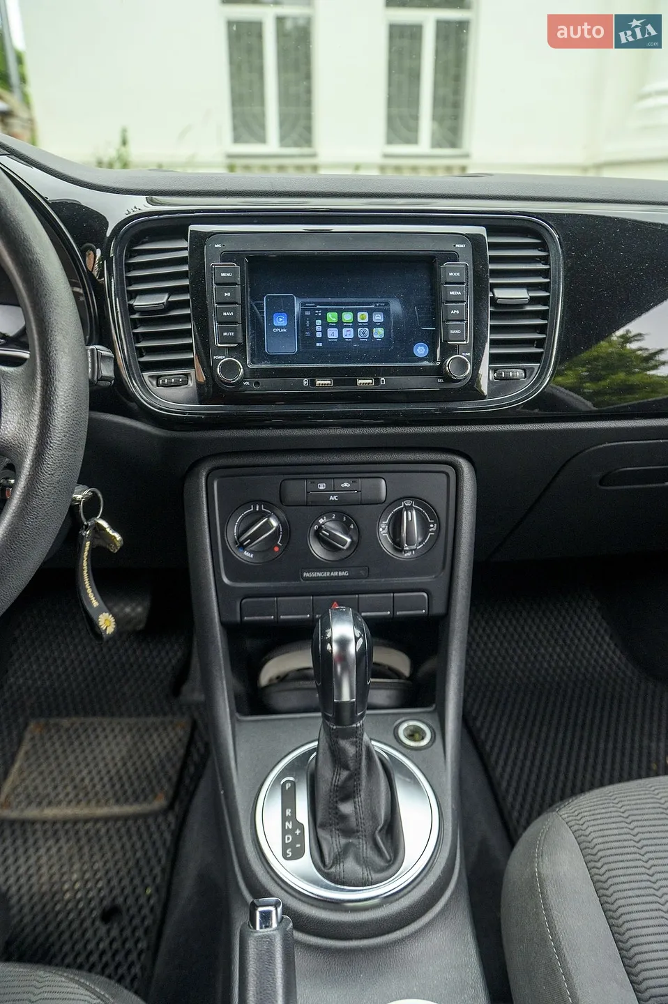 2013 Volkswagen Beetle - мініатюра 12