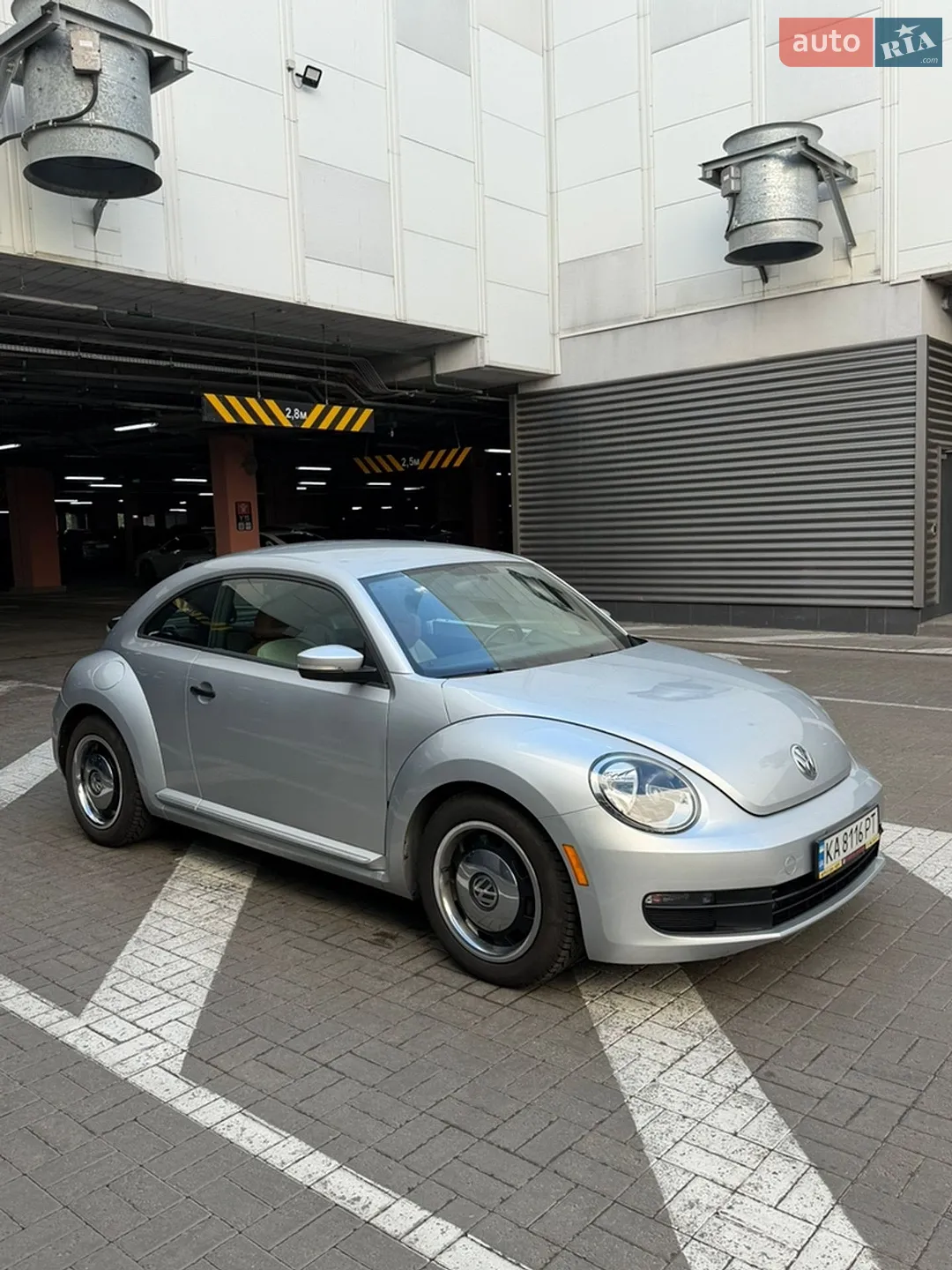 2014 Volkswagen Beetle - мініатюра 4