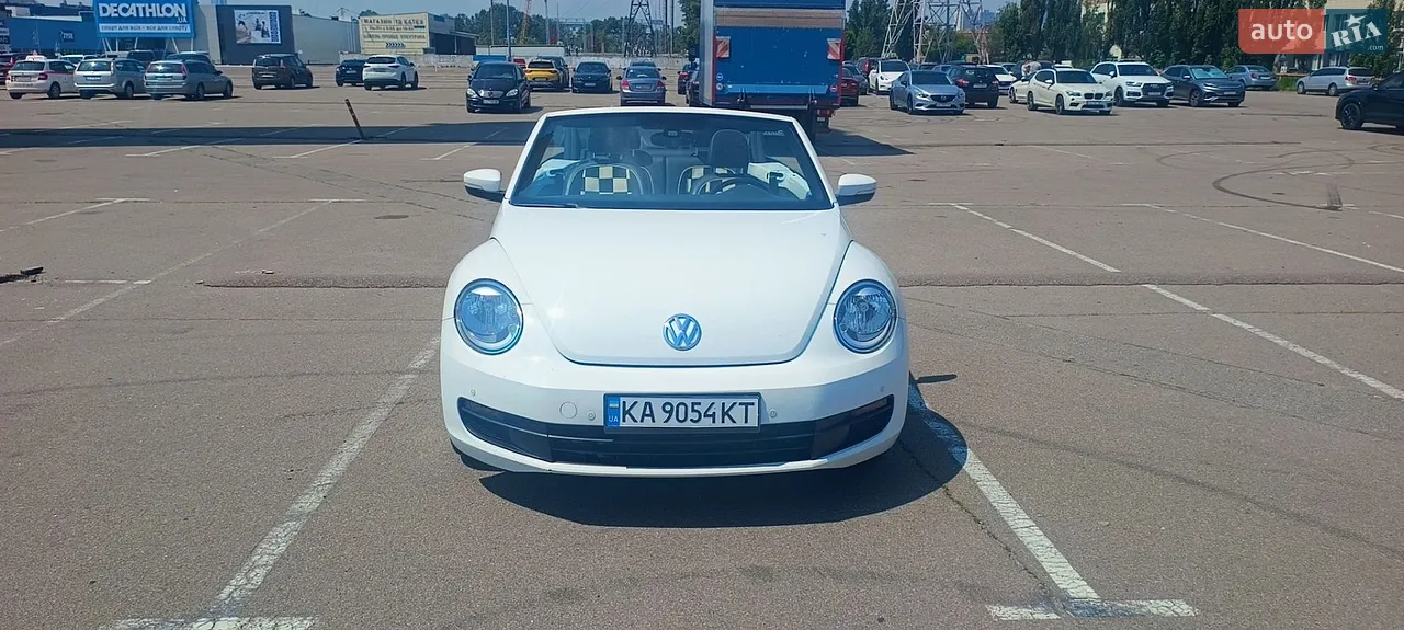2016 Volkswagen Beetle - мініатюра 26