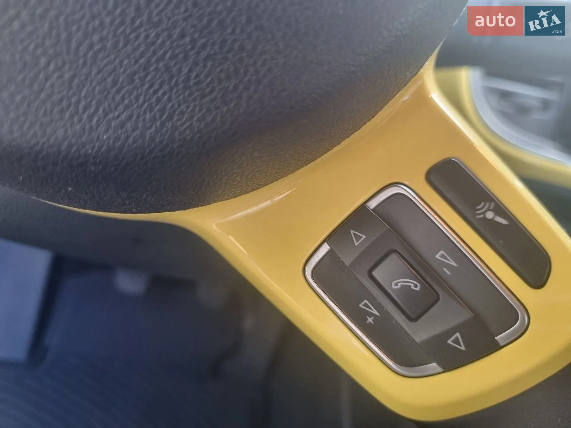 Volkswagen Beetle 2013 VIN 3VWHP7AT2EM632886 фото оголошення 12 з 21