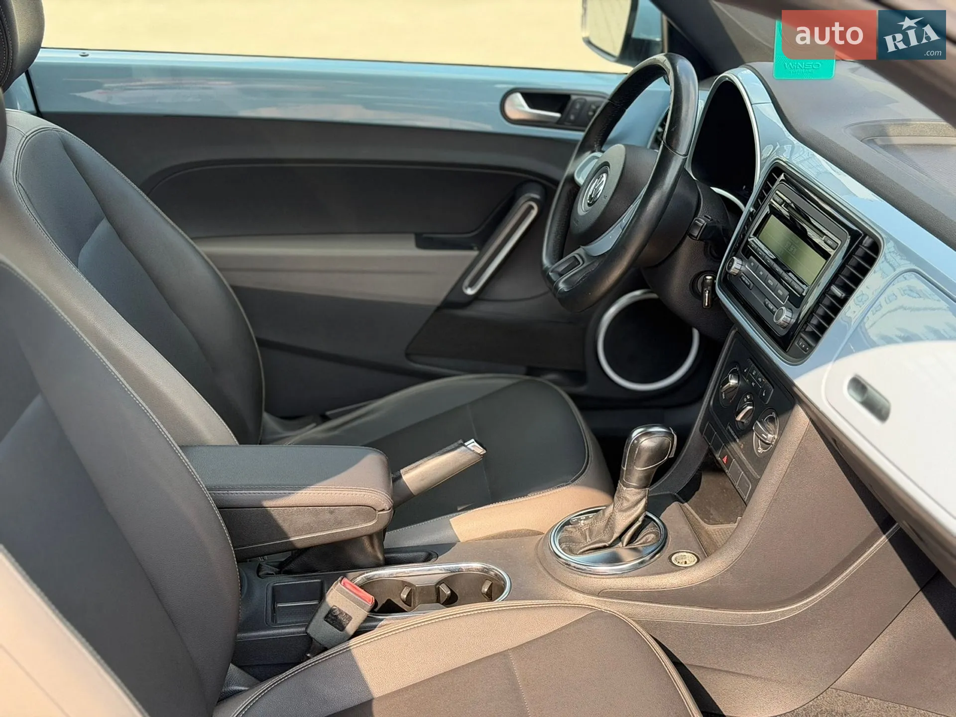 2013 Volkswagen Beetle - мініатюра 15