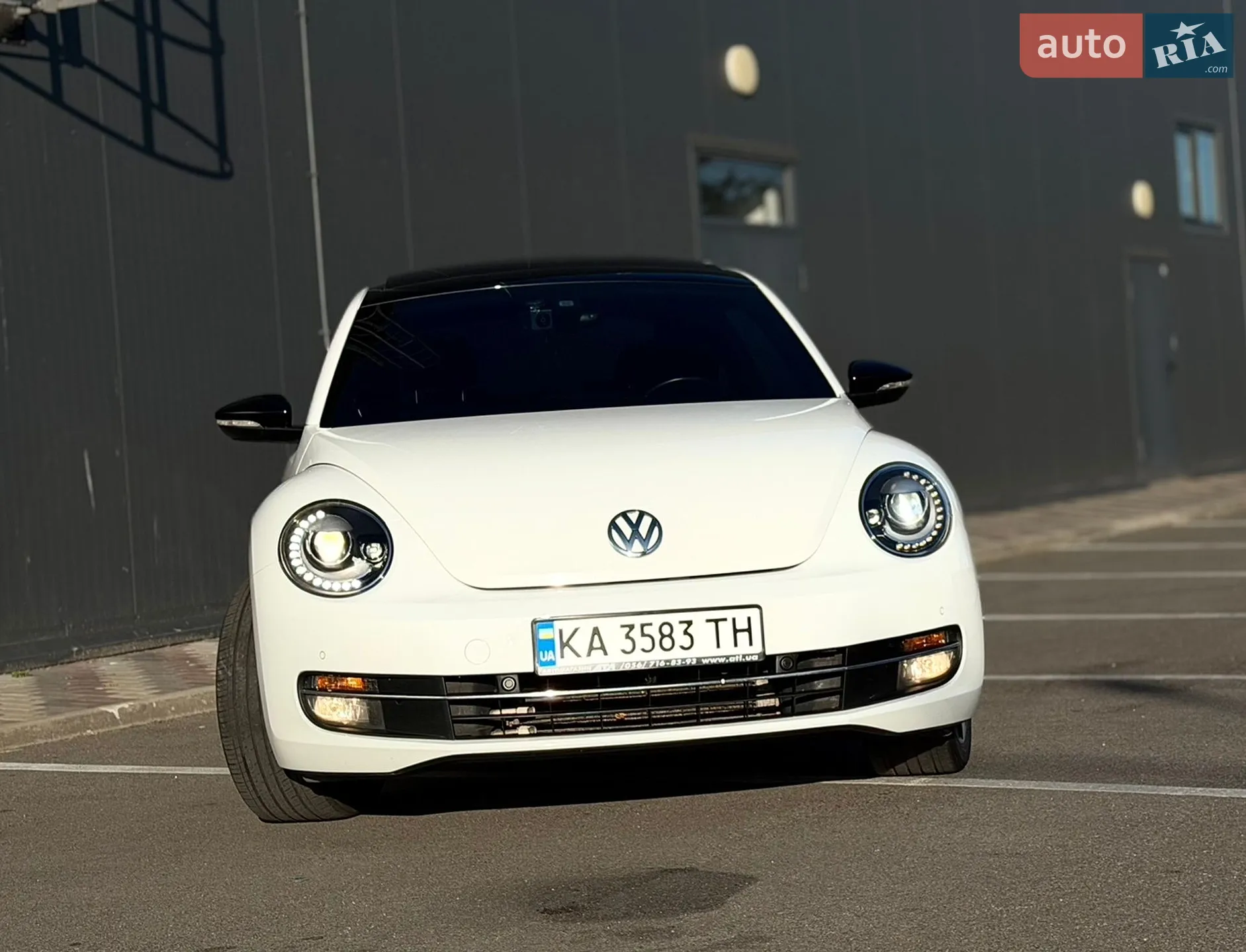 2015 Volkswagen Beetle - мініатюра 21