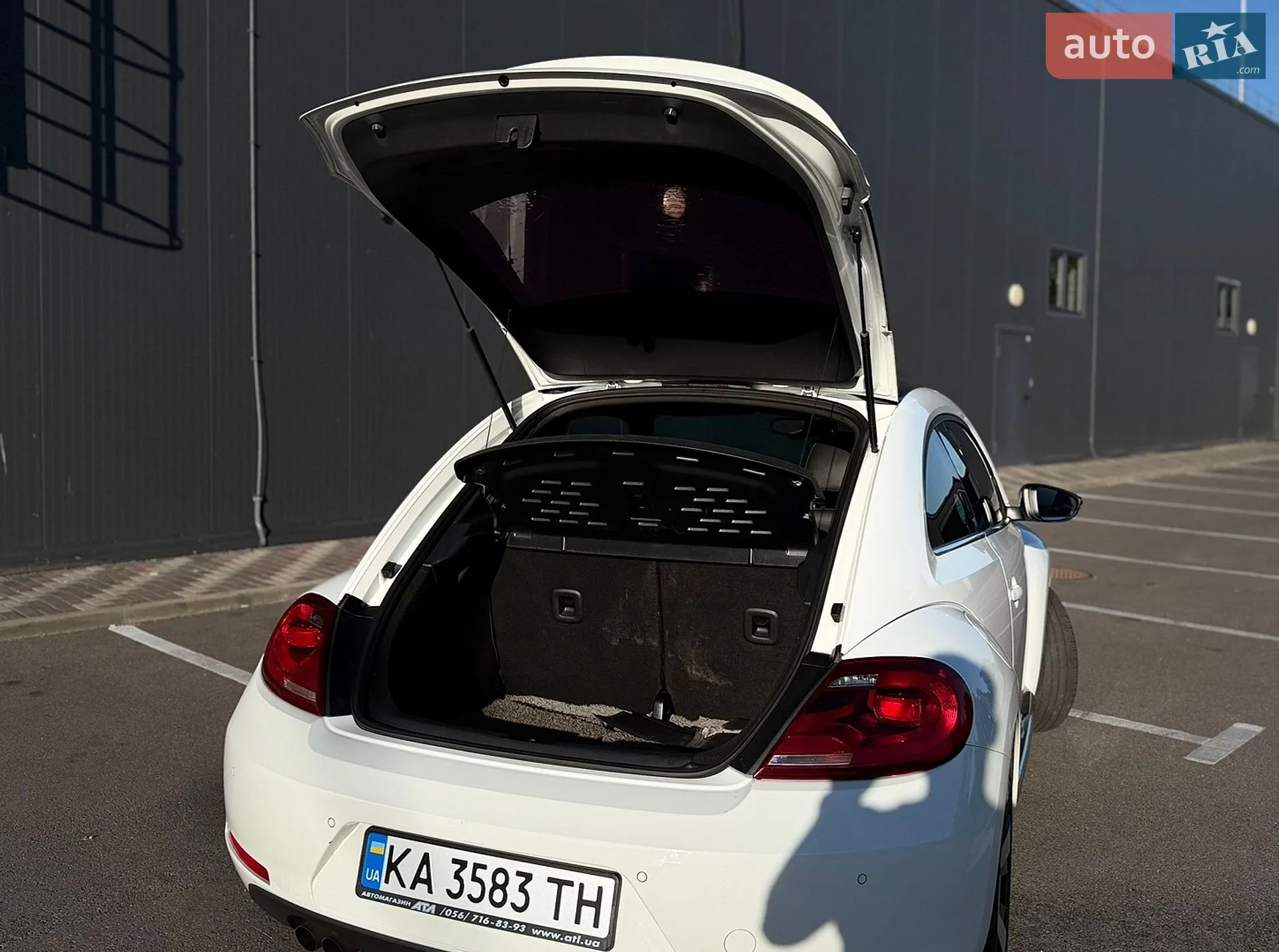2015 Volkswagen Beetle - мініатюра 25