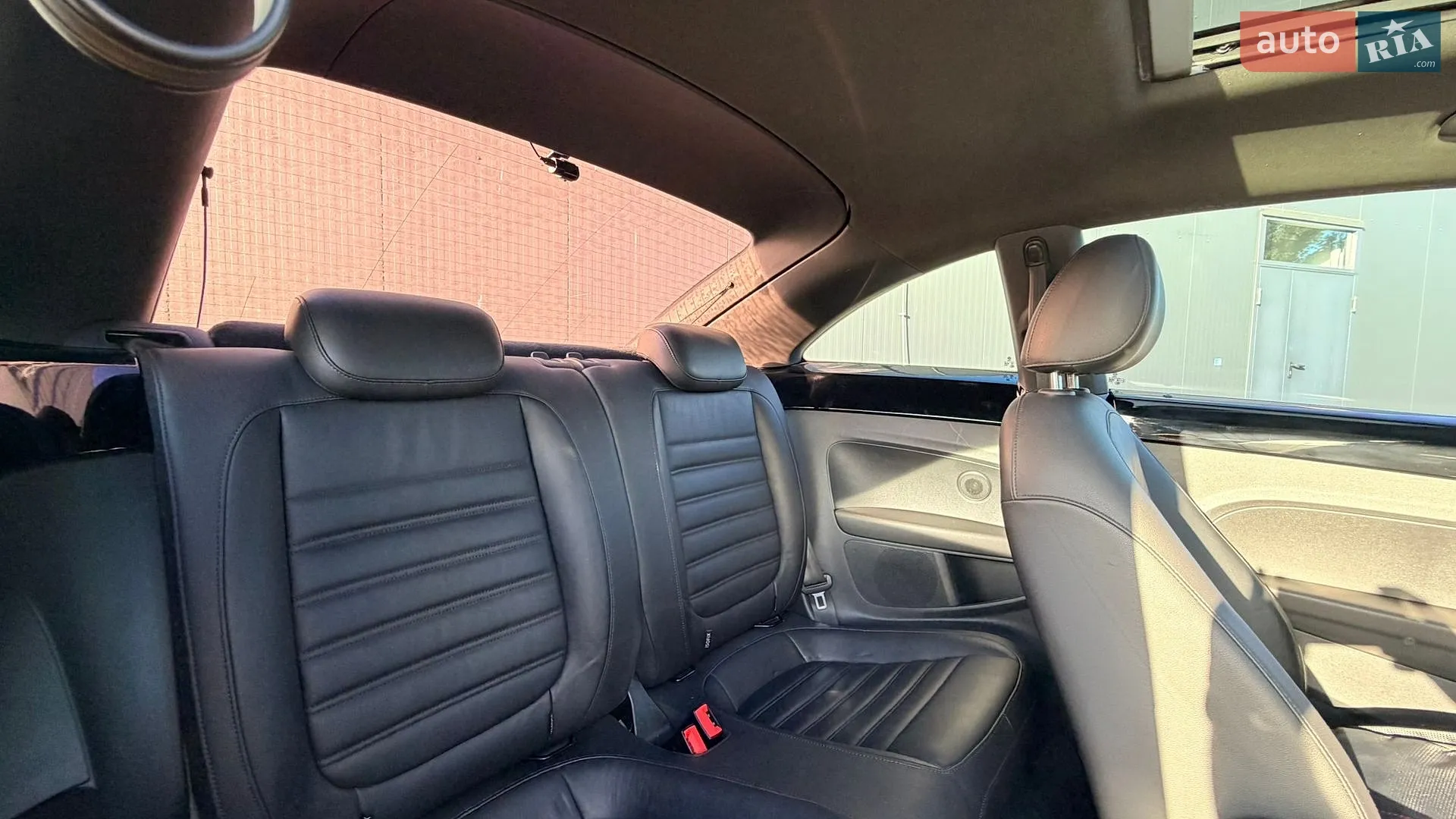 2015 Volkswagen Beetle - мініатюра 36