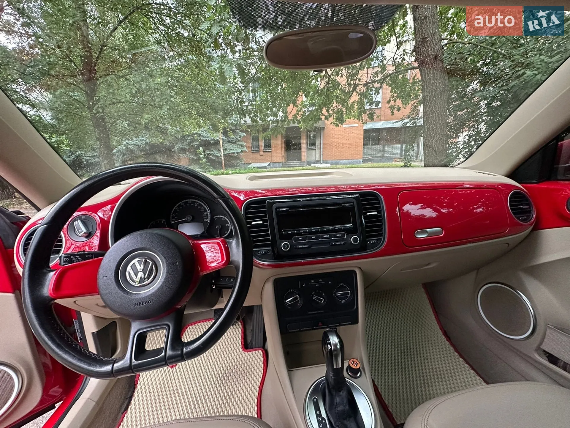 2013 Volkswagen Beetle - мініатюра 12