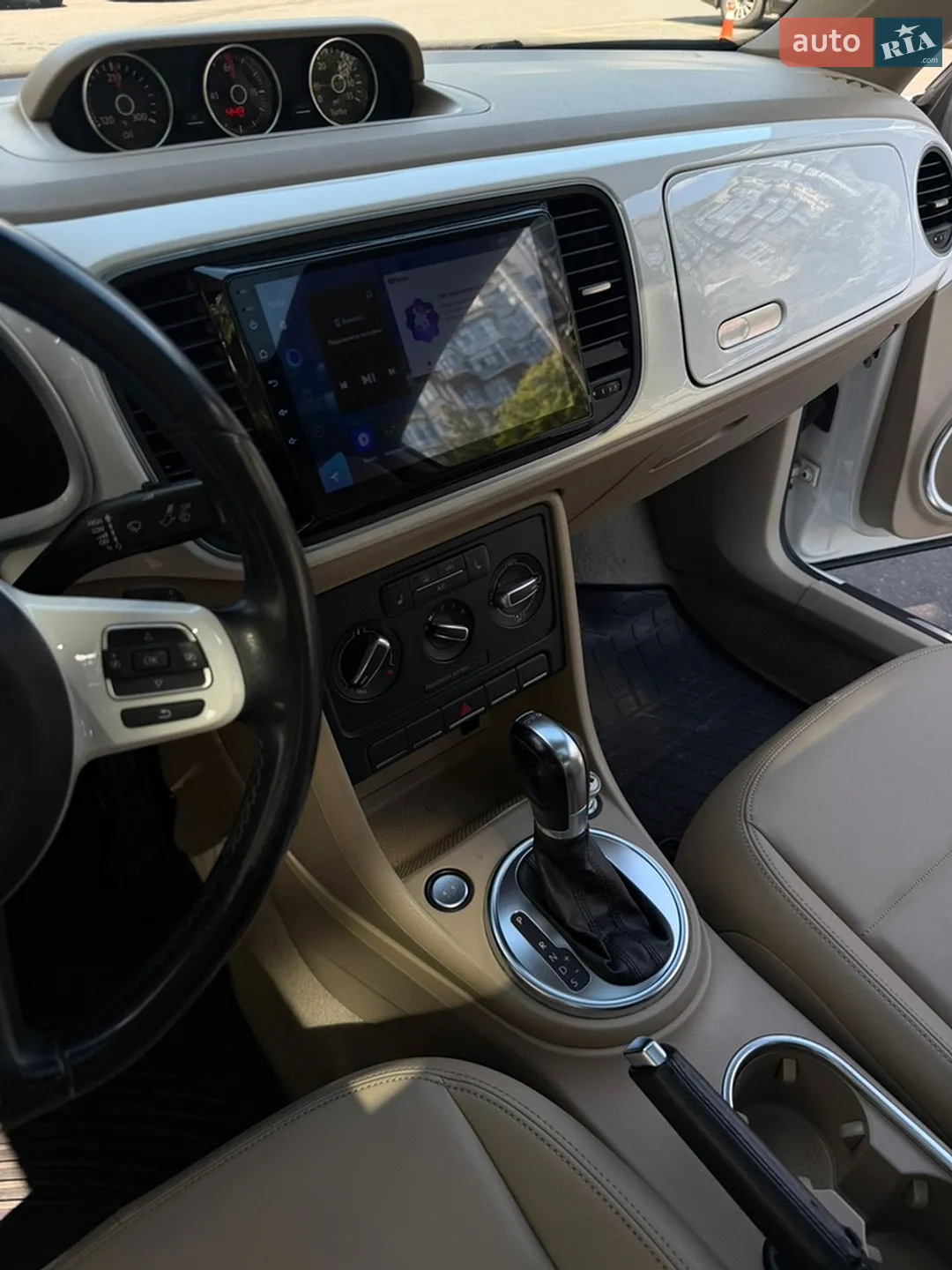 2014 Volkswagen Beetle - мініатюра 9