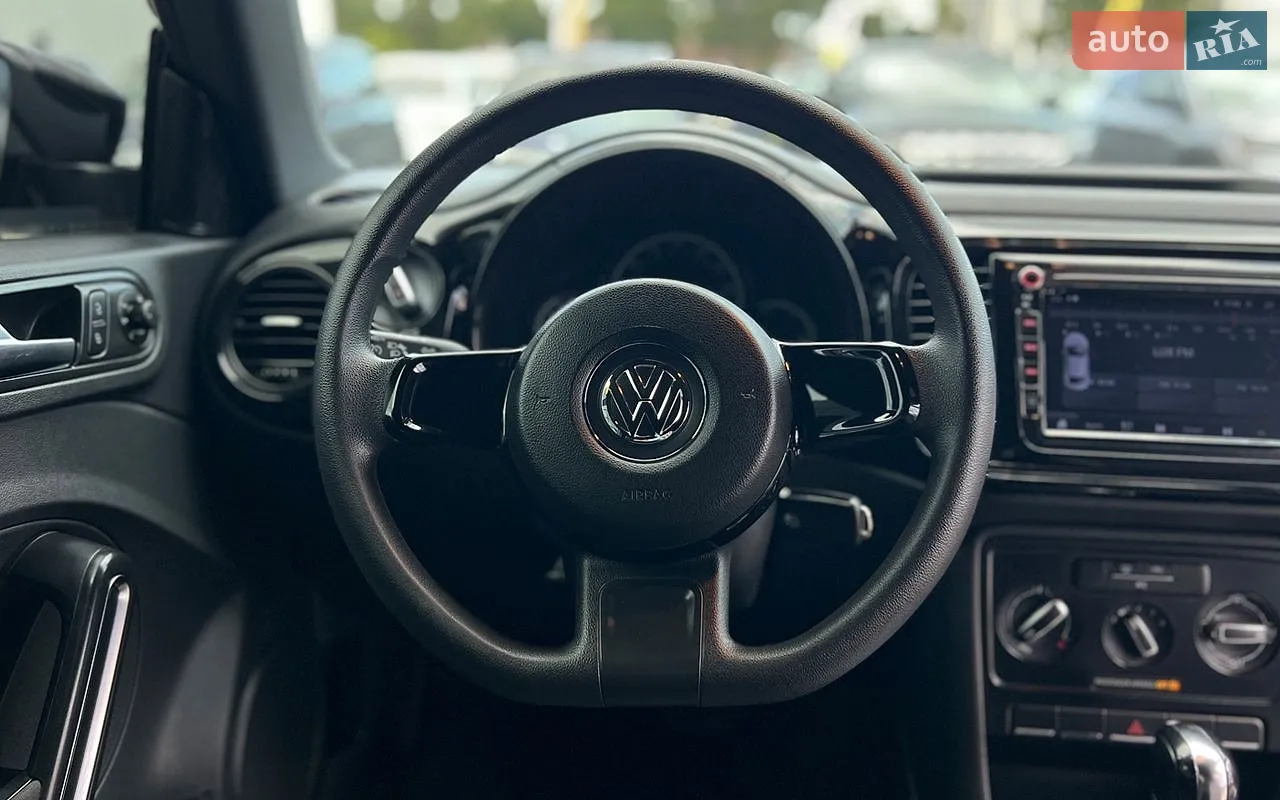 2014 Volkswagen Beetle - мініатюра 11