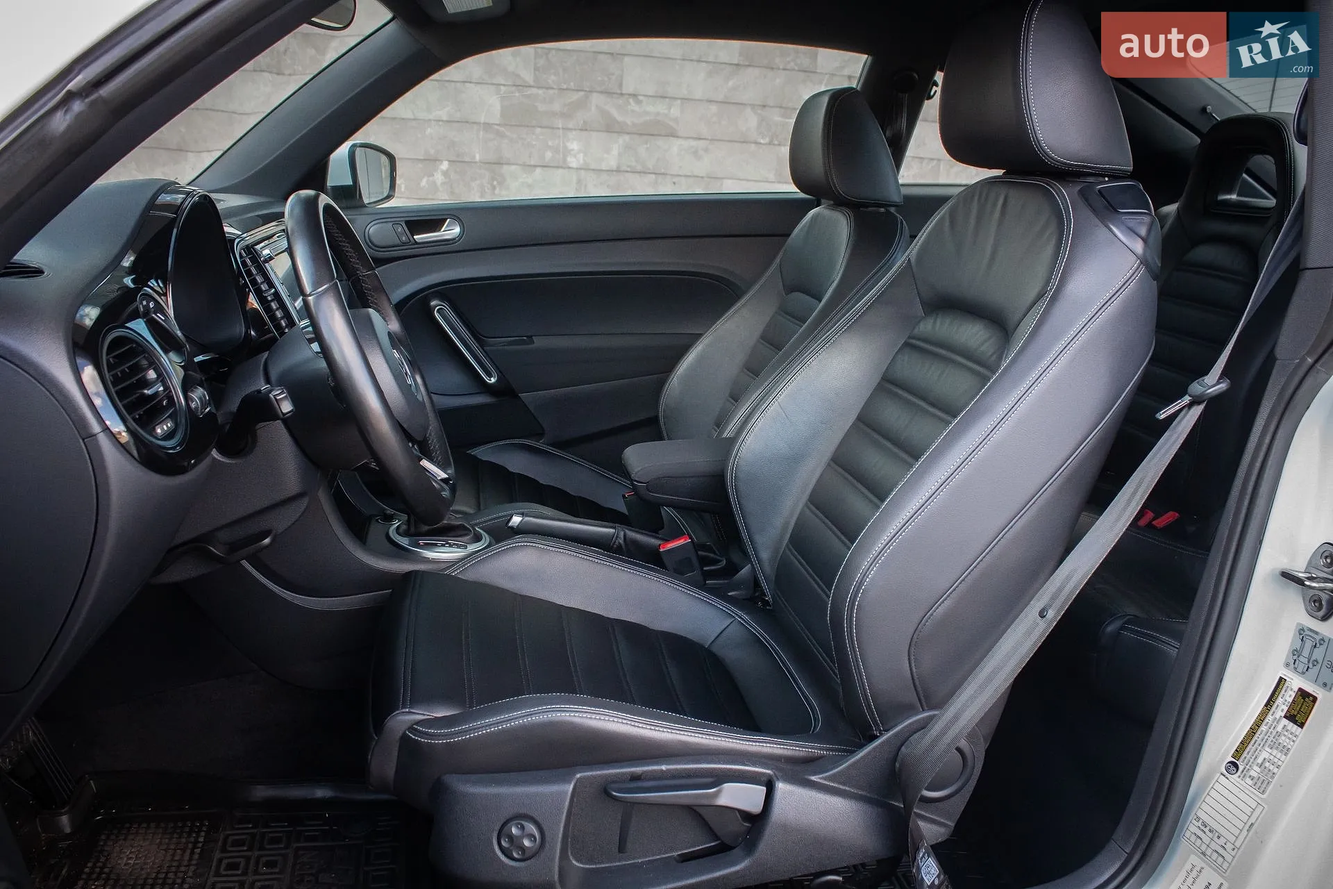 2018 Volkswagen Beetle - мініатюра 11