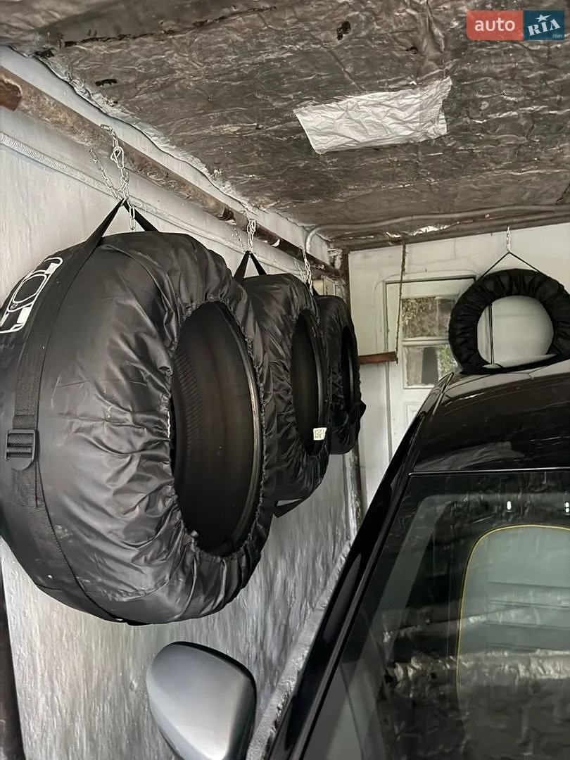2017 Volkswagen Beetle - мініатюра 24