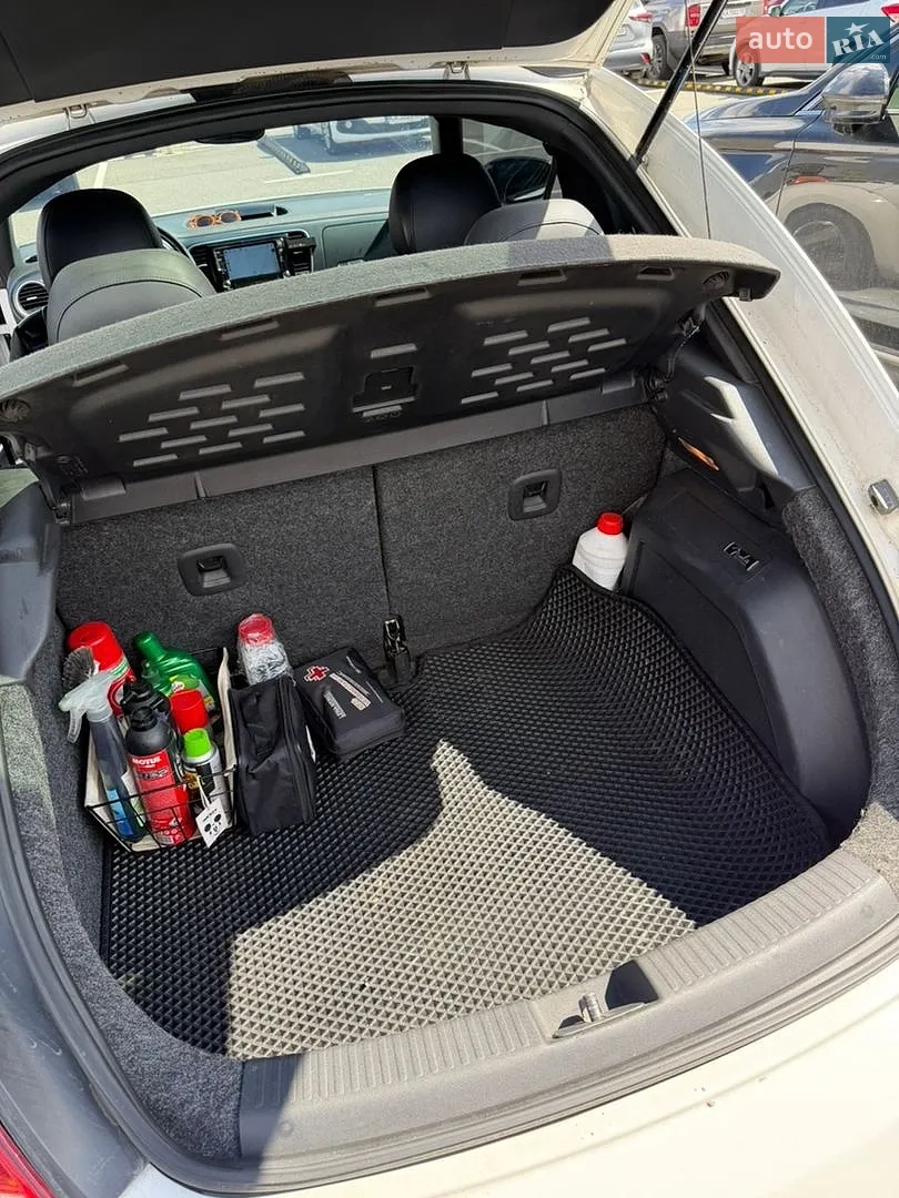 2012 Volkswagen Beetle - мініатюра 43