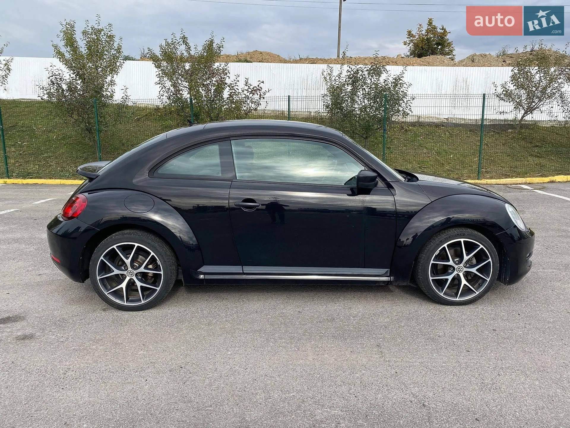 2015 Volkswagen Beetle - мініатюра 2
