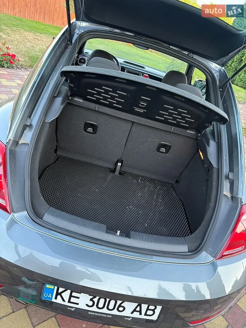 2019 Volkswagen Beetle - мініатюра 8