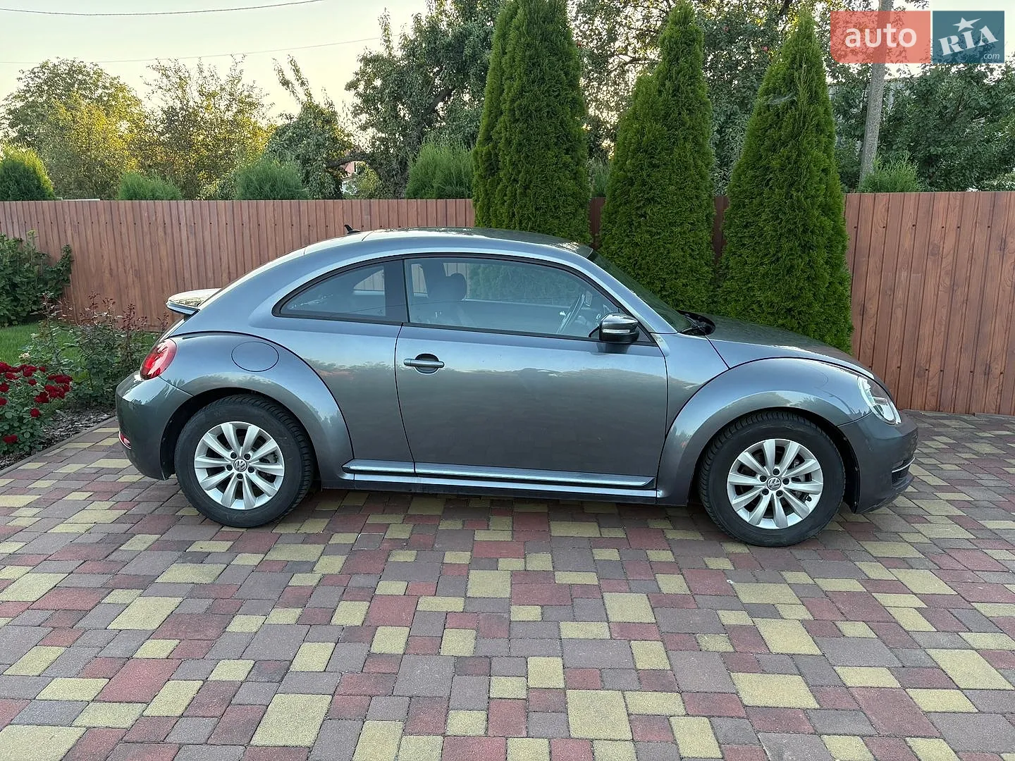 2019 Volkswagen Beetle - мініатюра 14