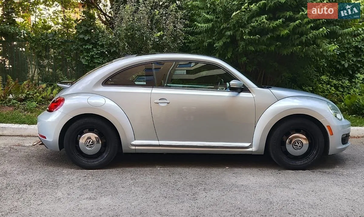 2014 Volkswagen Beetle - мініатюра 4
