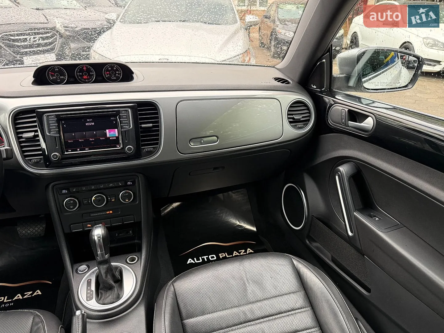 2014 Volkswagen Beetle - мініатюра 27