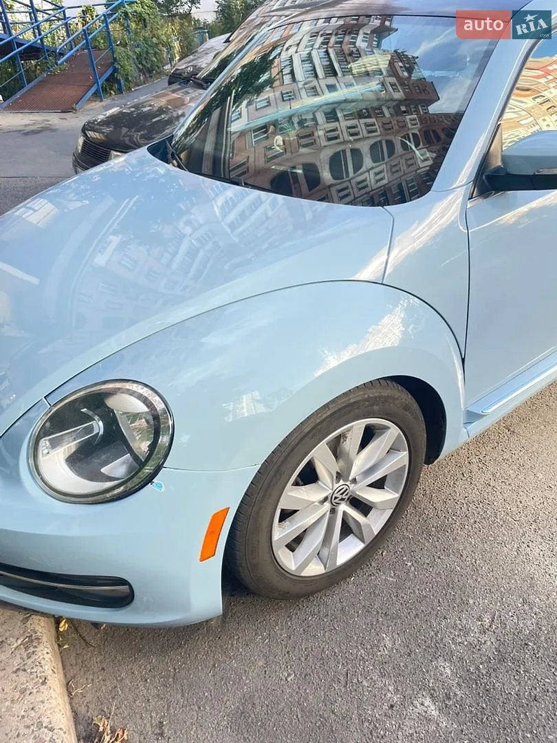 2012 Volkswagen Beetle - фото 1