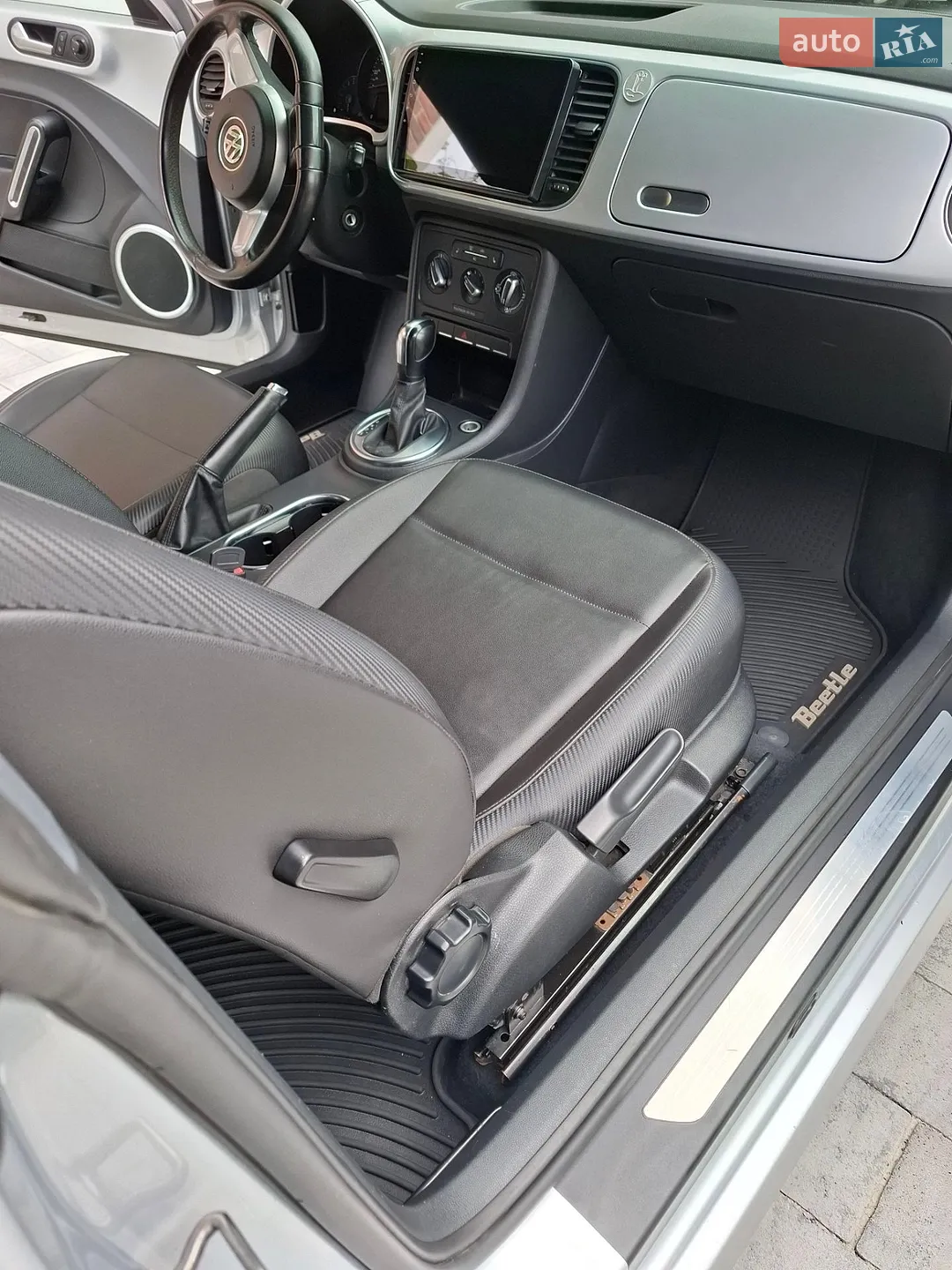 2012 Volkswagen Beetle - мініатюра 4