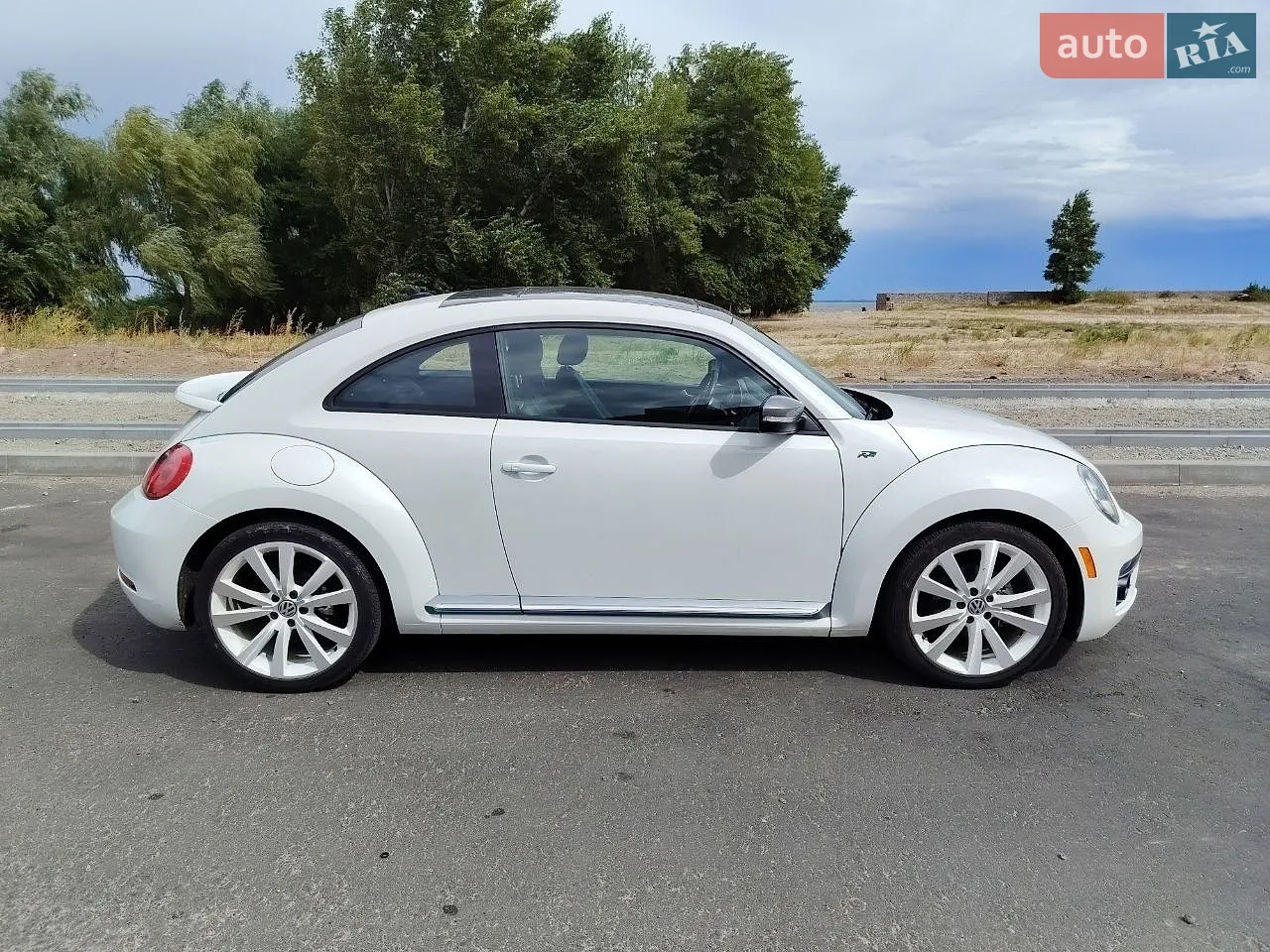 2014 Volkswagen Beetle - мініатюра 4