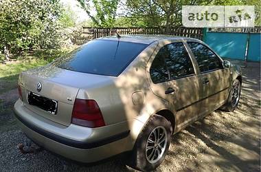 Седан Volkswagen Bora 2002 в Киеве