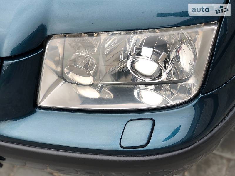 Седан Volkswagen Bora 2006 в Киеве