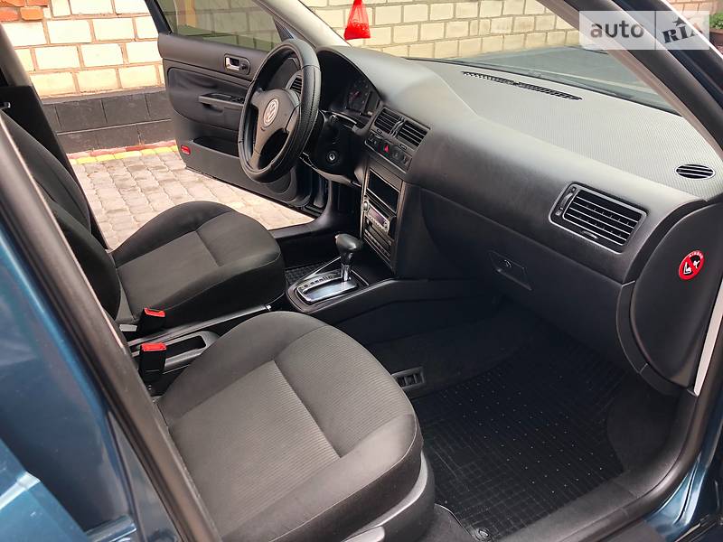 Седан Volkswagen Bora 2006 в Киеве