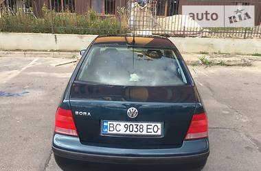 Седан Volkswagen Bora 2002 в Львові