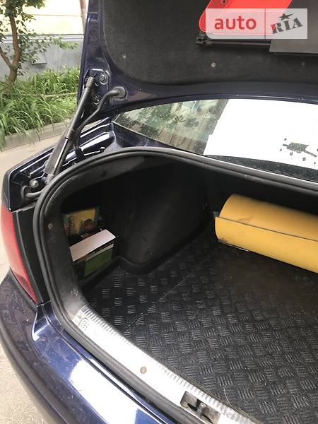 Седан Volkswagen Bora 2001 в Львові