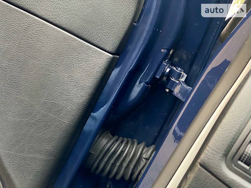 Седан Volkswagen Bora 2002 в Мукачевому