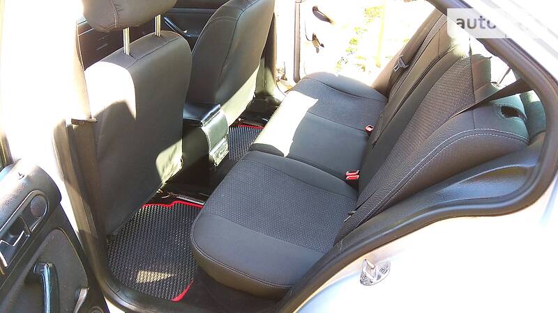 Седан Volkswagen Bora 1999 в Львові