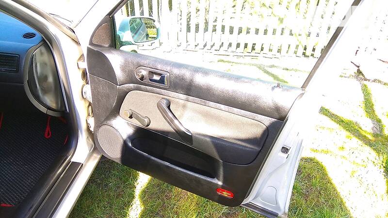 Седан Volkswagen Bora 1999 в Львові