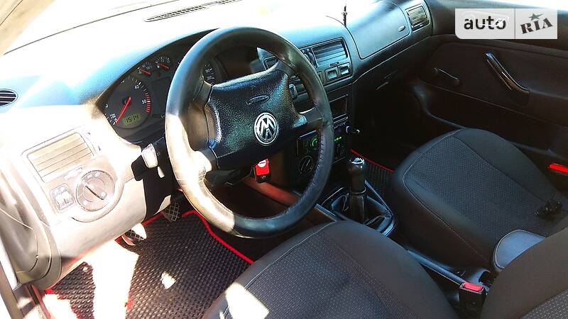 Седан Volkswagen Bora 1999 в Львові