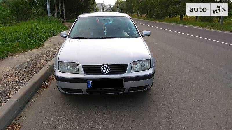 Седан Volkswagen Bora 1999 в Львові