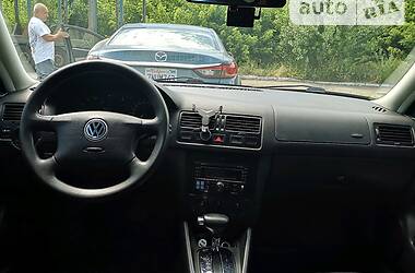 Седан Volkswagen Bora 2000 в Черкассах