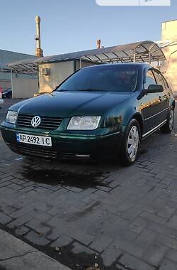 Седан Volkswagen Bora 1999 в Запорожье