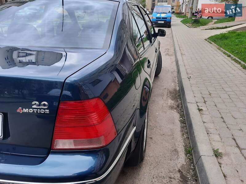 Седан Volkswagen Bora 2004 в Івано-Франківську