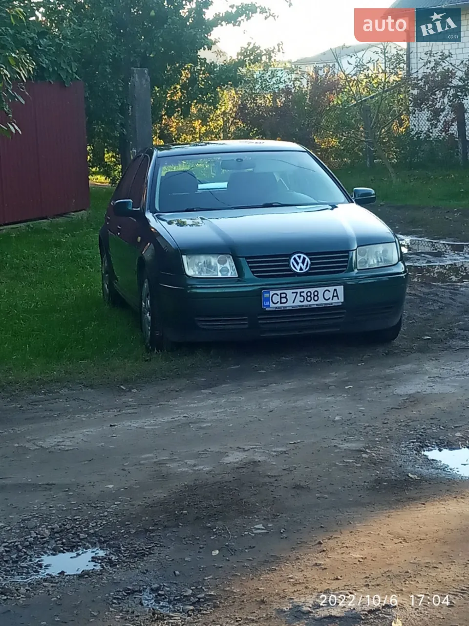 Продам або обміняю своє авто. Автомобіль в рідній фарбі , кузов повністю оцинкований. Двигун 1.6 AKL самий простий і надійний , не дорогий в обслуговуванні. Нещодавно було замінено: 1) комплект щеплення,2) всі подушки двигуна, 3) амортизатори з пружинами по колу , 4) перебрана ходова частина, 5) приймальна труба з горою, 6) радіатор пічки , 7) замінено масло в КПП,  8) радіатор системи охолодження, 9) новий акумулятор, та   ще багато чого. Є декілька незначних нюансів, на їх усунення скину в ціні. Газ не стоїть але вписаний в техпаспорт. Можливий обмін на універсал або бус  з невеликою доплатою. На обмін ціна без торгу .  Можлива доставка в ваше місто . За детальною інформацією телефонуйте