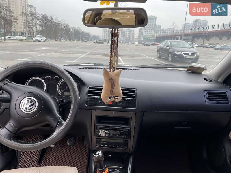 Седан Volkswagen Bora 2001 в Києві