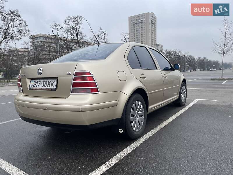 Седан Volkswagen Bora 2001 в Києві