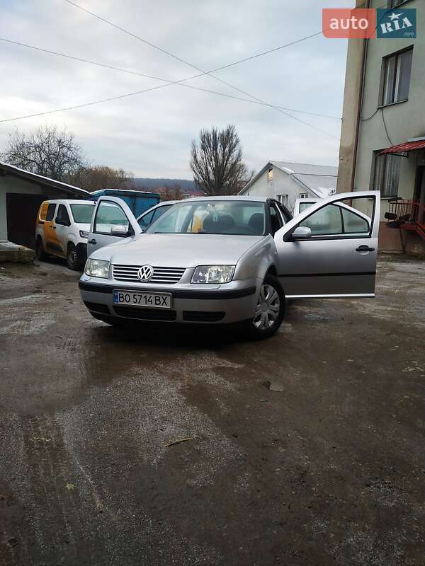 Седан Volkswagen Bora 2001 в Теребовлі