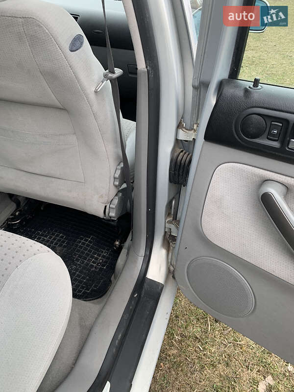 Седан Volkswagen Bora 1999 в Збаражі