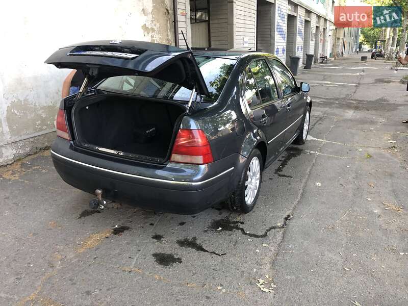 Седан Volkswagen Bora 2002 в Одесі