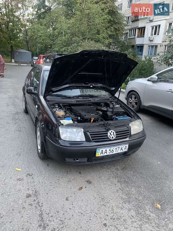 Седан Volkswagen Bora 2001 в Василькові