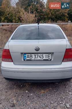 Седан Volkswagen Bora 1998 в 