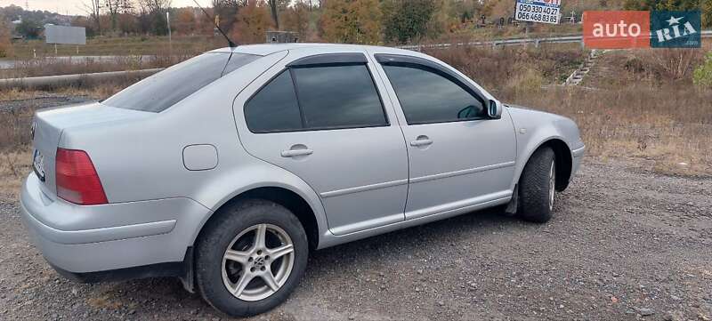 Седан Volkswagen Bora 1998 в Гайсине